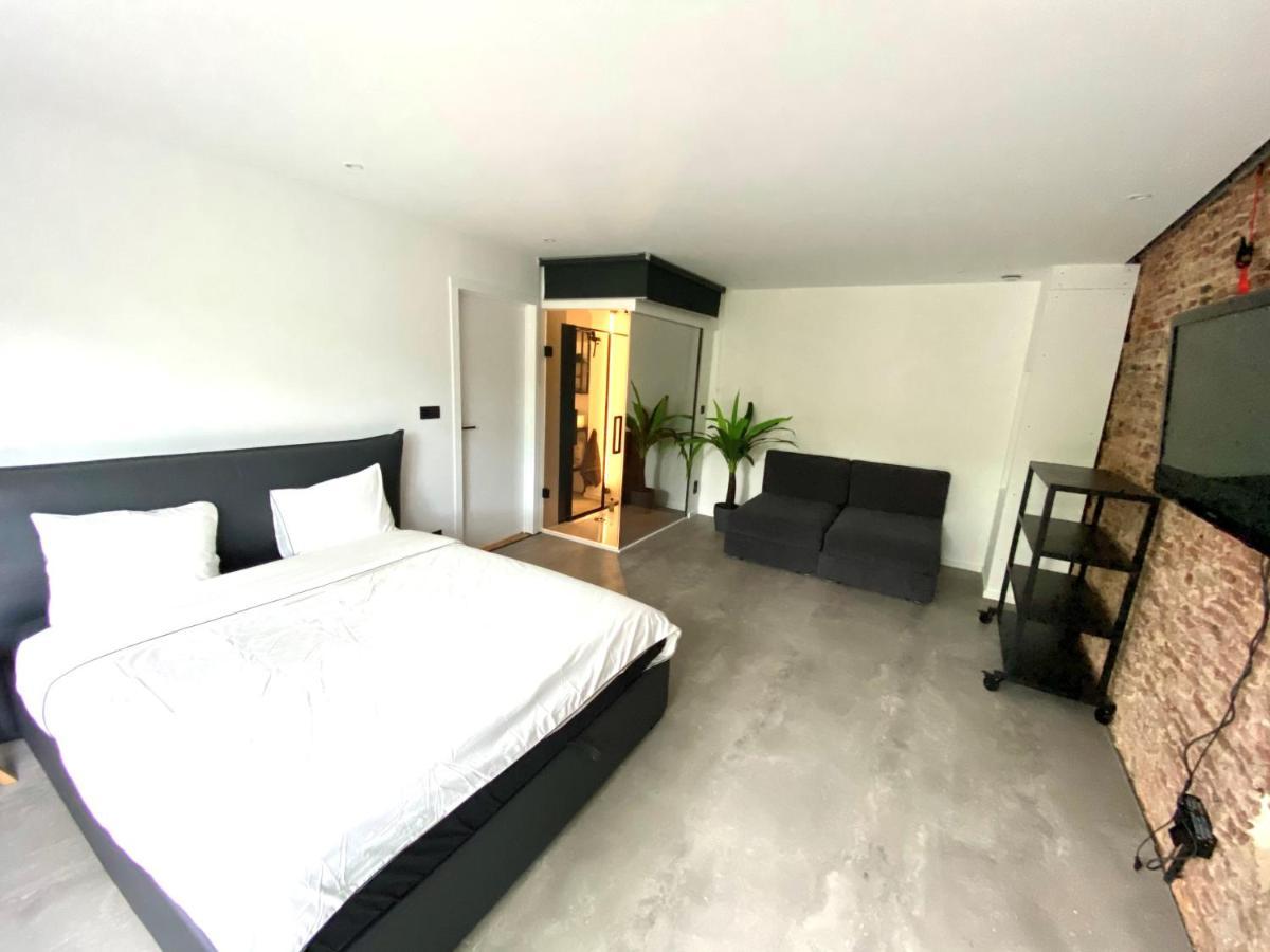The Square - Vacation Rental With Outdoor Sauna - Centre Of Αμβέρσα Εξωτερικό φωτογραφία